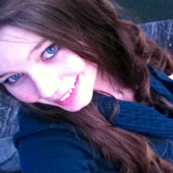 Meet your Posher, Jessica - Picture 1 of 1